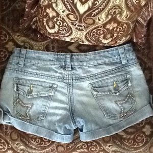 Cute stained washed shorts